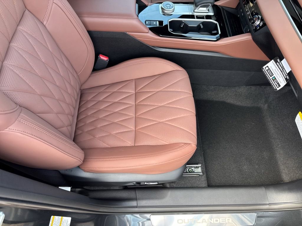 New 2026 Mitsubishi Outlander SEL FWD image 29