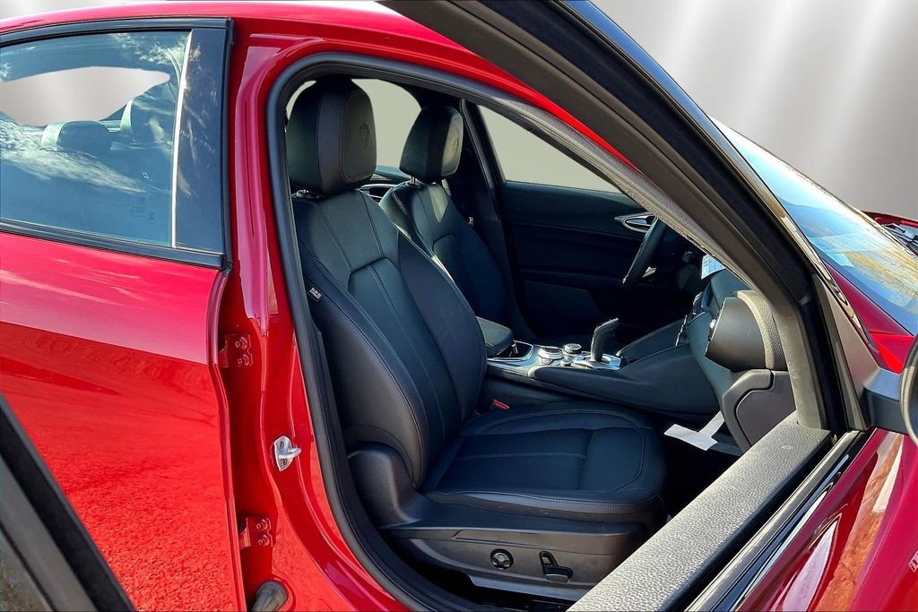 Used 2024 Alfa Romeo Giulia Ti image 29