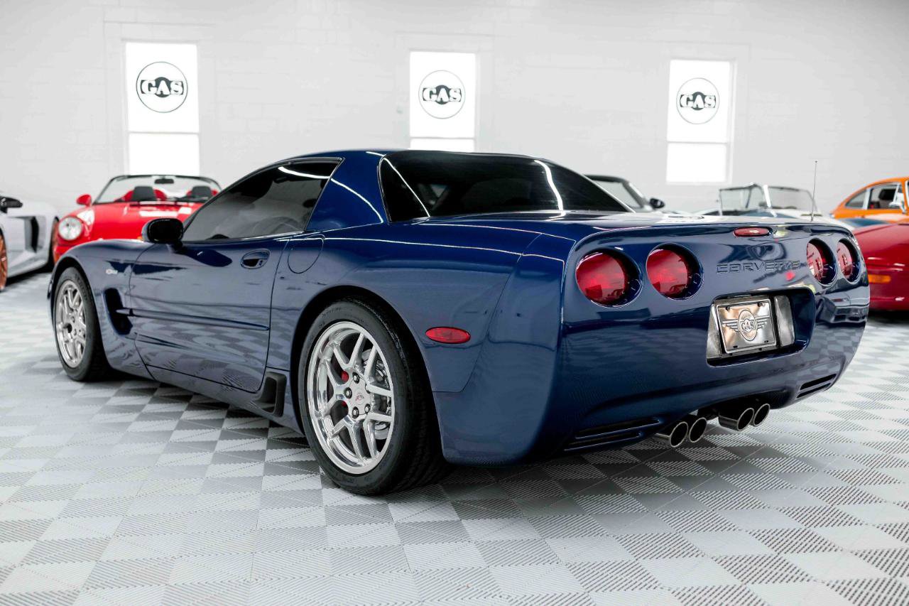 Used 2004 Chevrolet Corvette Z06 w/ Z06 Preferred Equipment Group image 9