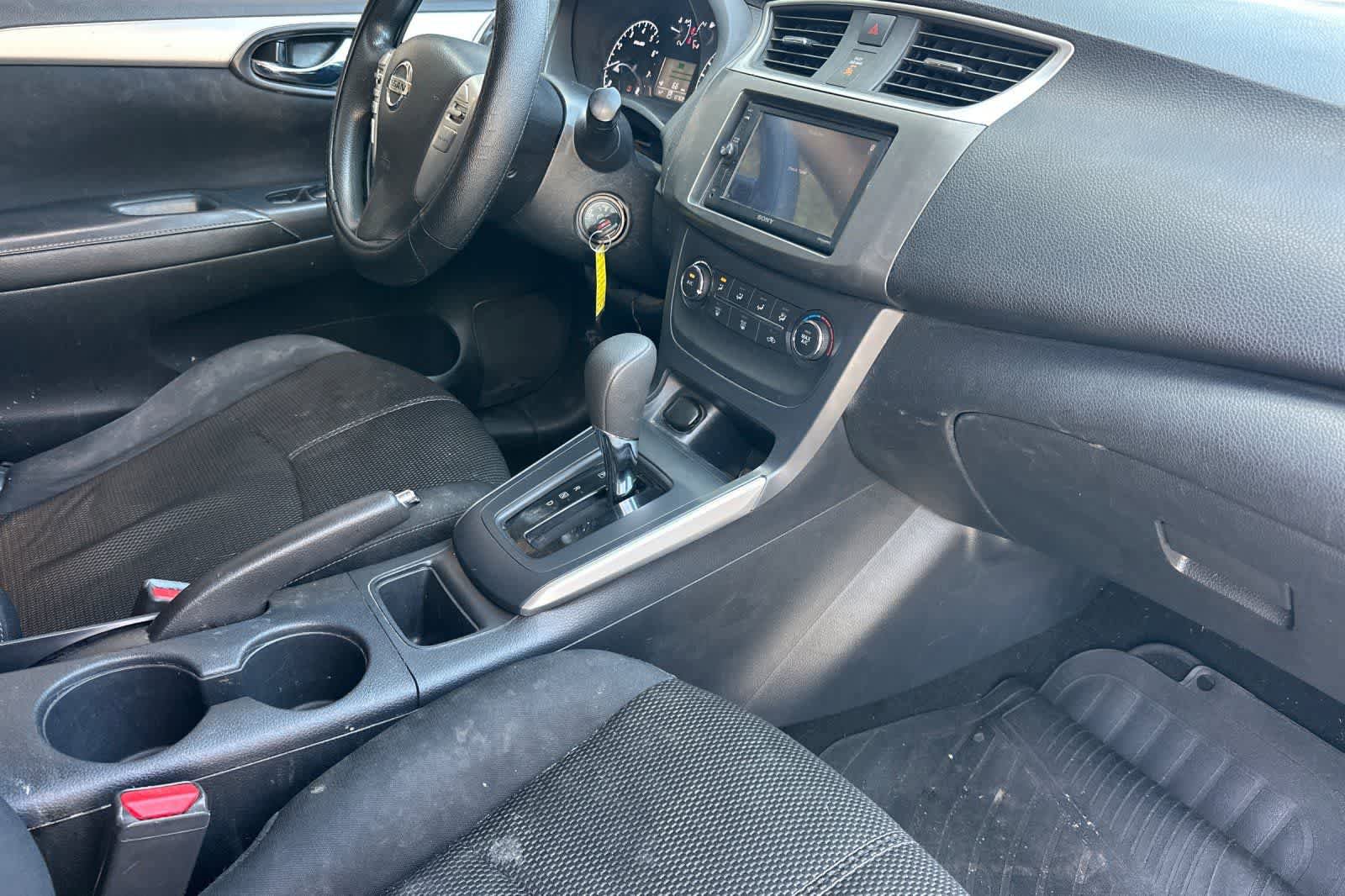 Used 2016 Nissan Sentra S image 17