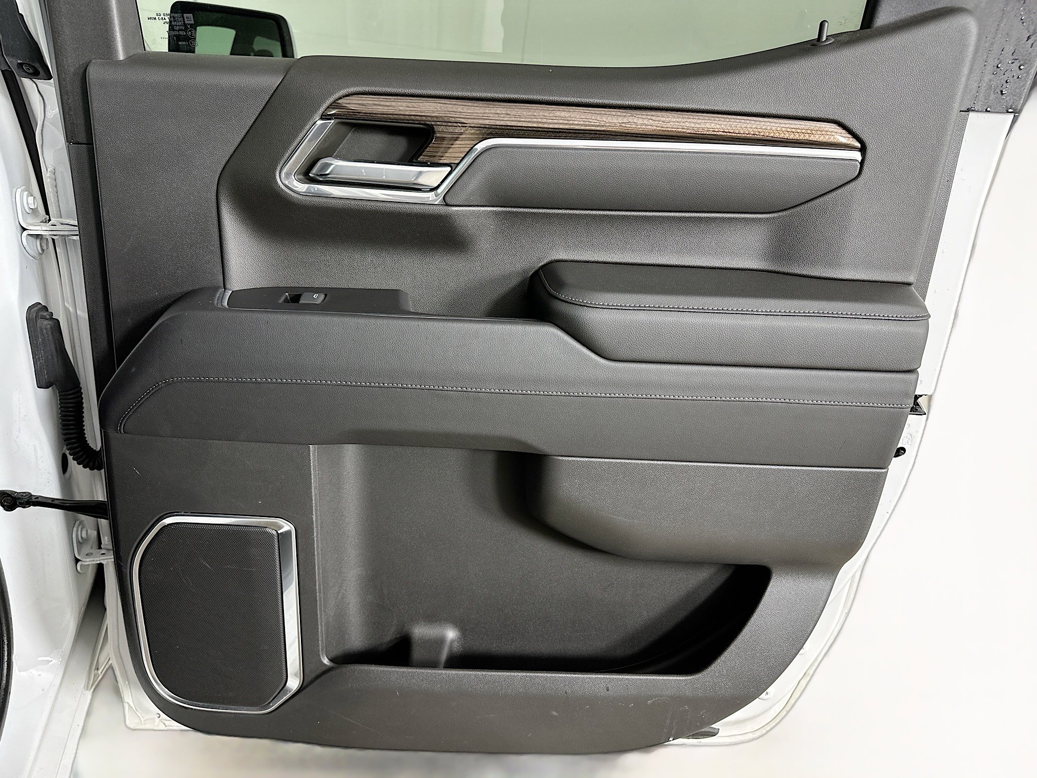 Used 2022 Chevrolet Silverado 1500 LT image 30