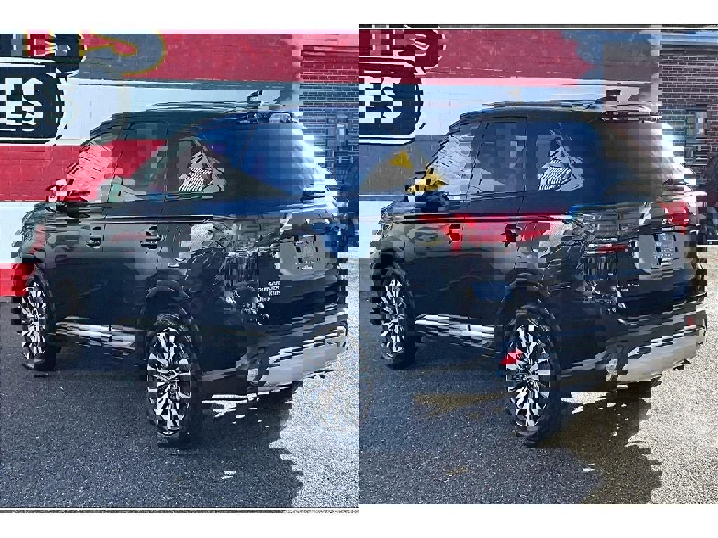 Used 2020 Mitsubishi Outlander ES image 13