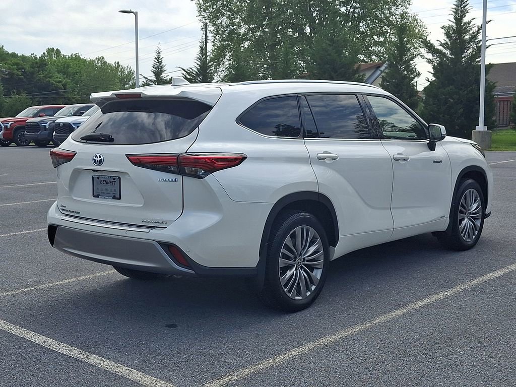Used 2021 Toyota Highlander Platinum AWD/4WD image 4