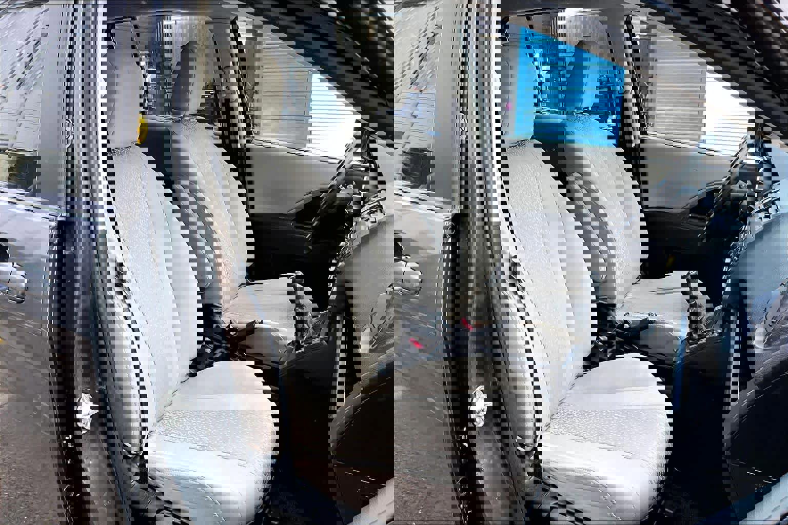 Used 2012 MAZDA MAZDA5 Sport image 8