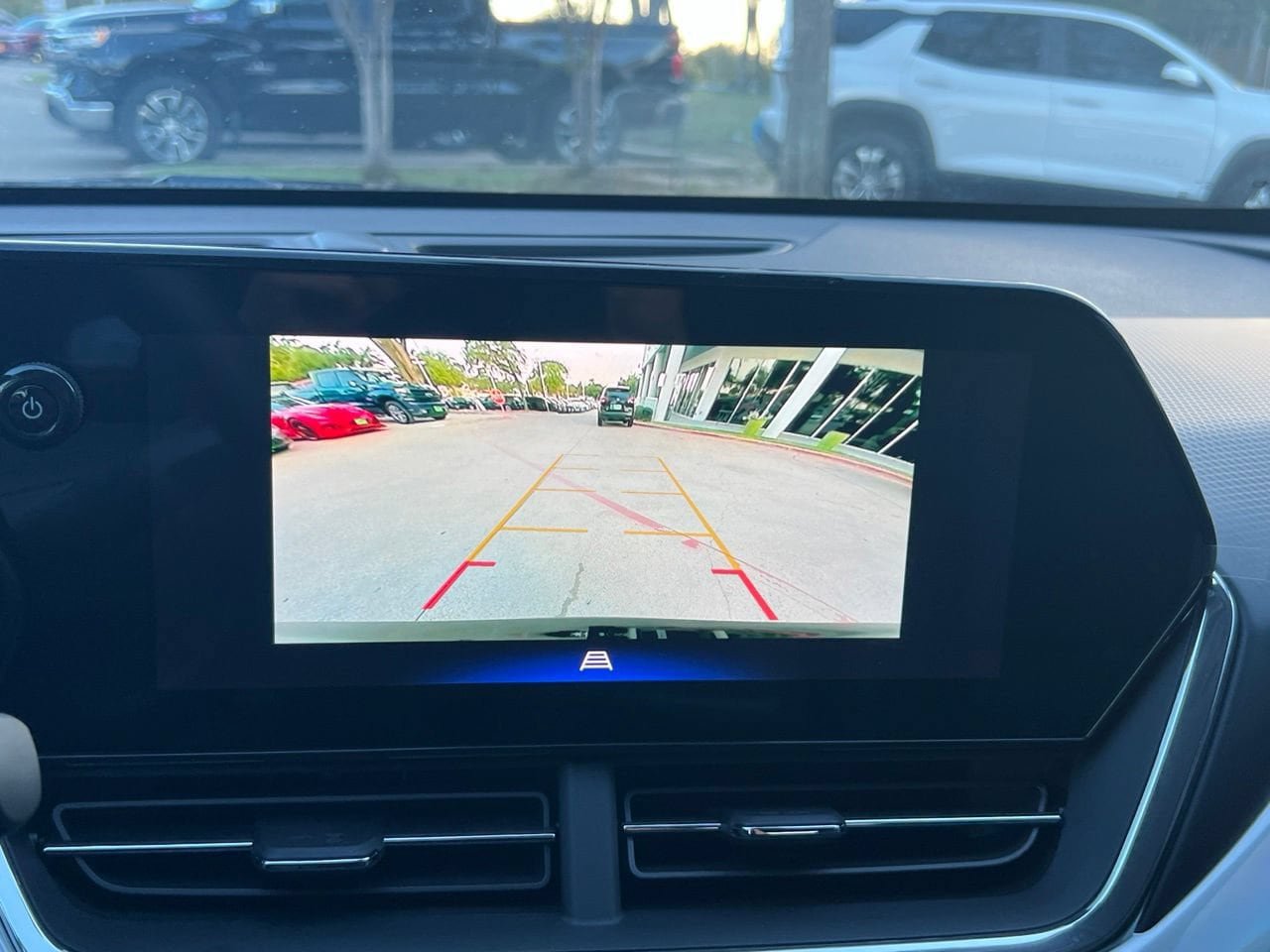 New 2026 Chevrolet Trax LT w/ Driver Confidence Package FWD image 19