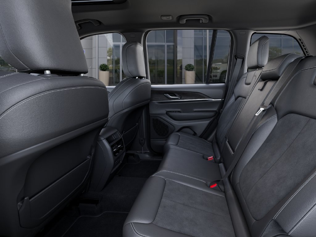 New 2026 Jeep Grand Cherokee 4WD image 23