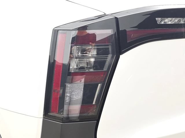Used 2026 Nissan Kicks SV FWD image 35