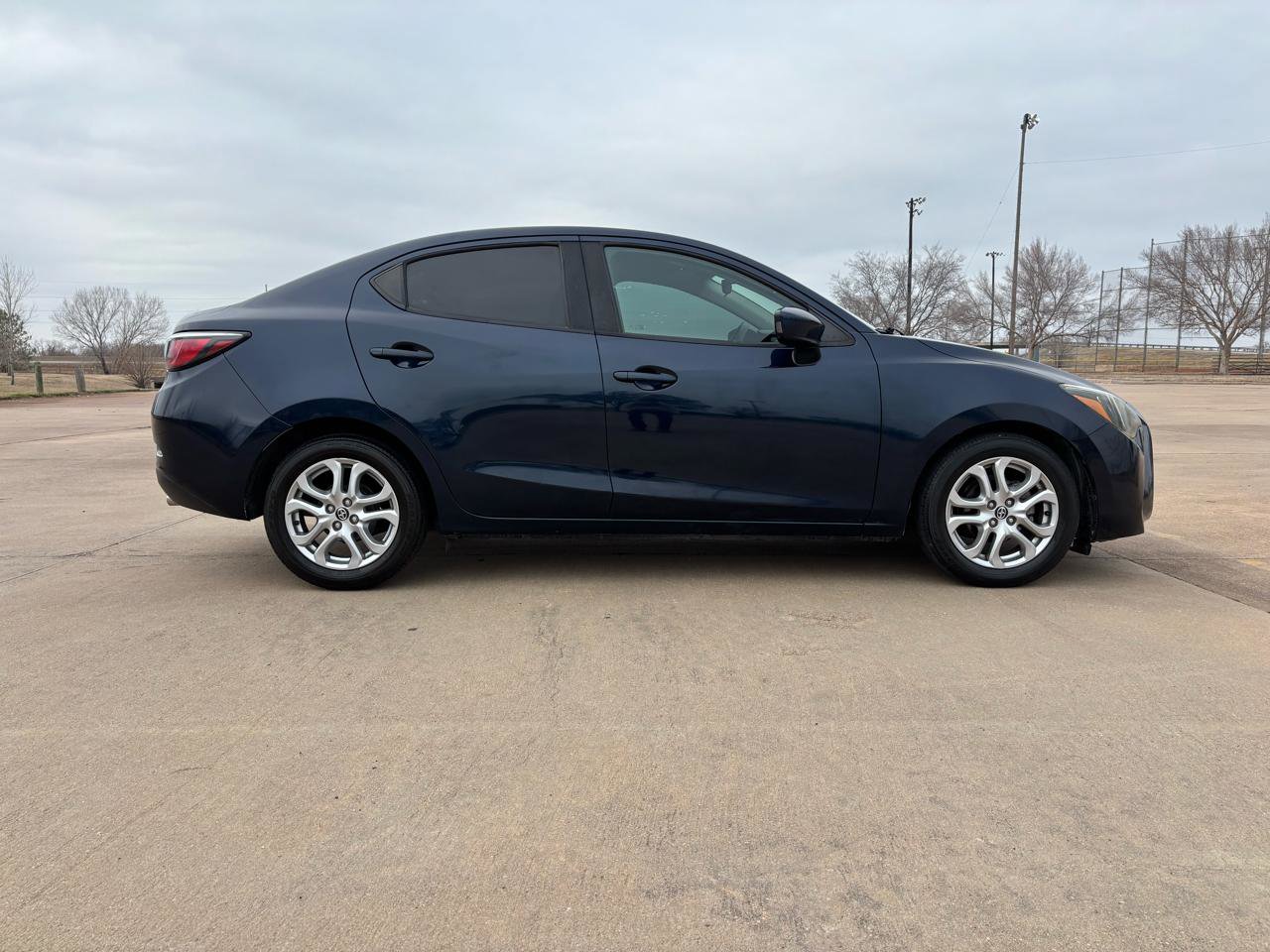Used 2016 Scion iA FWD image 23