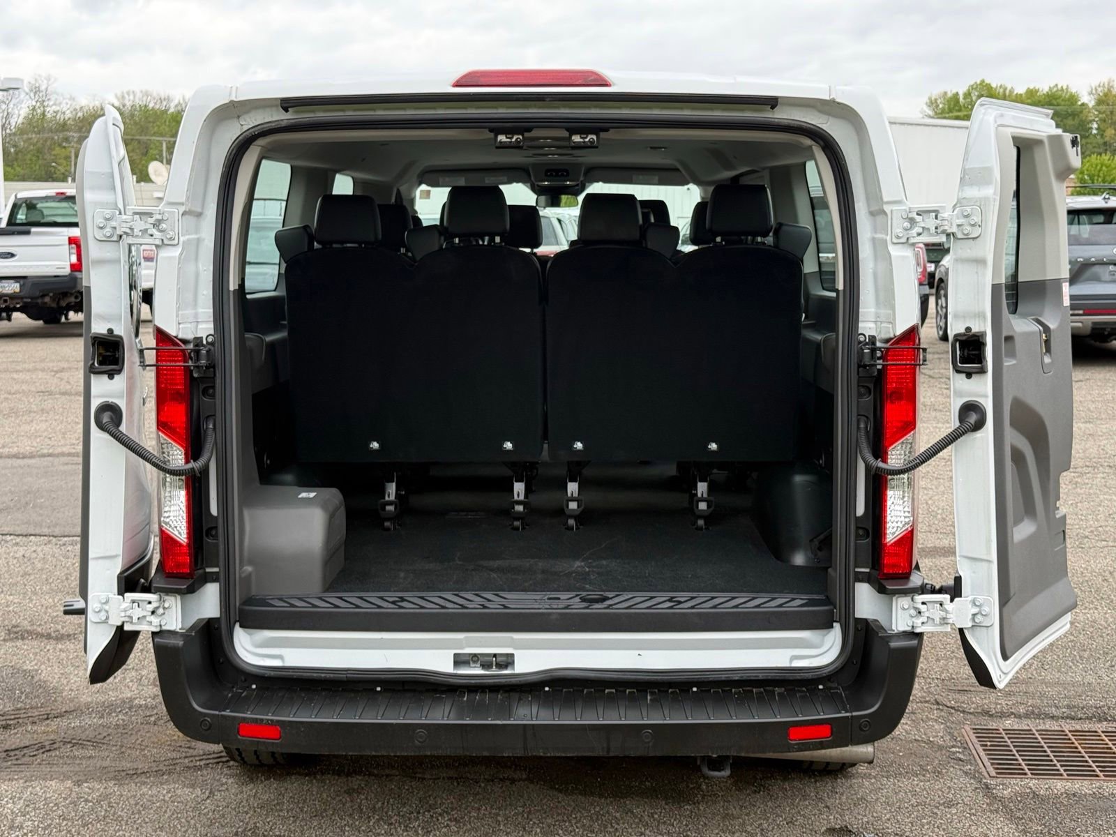 Used 2024 Ford Transit 350 XL RWD image 33