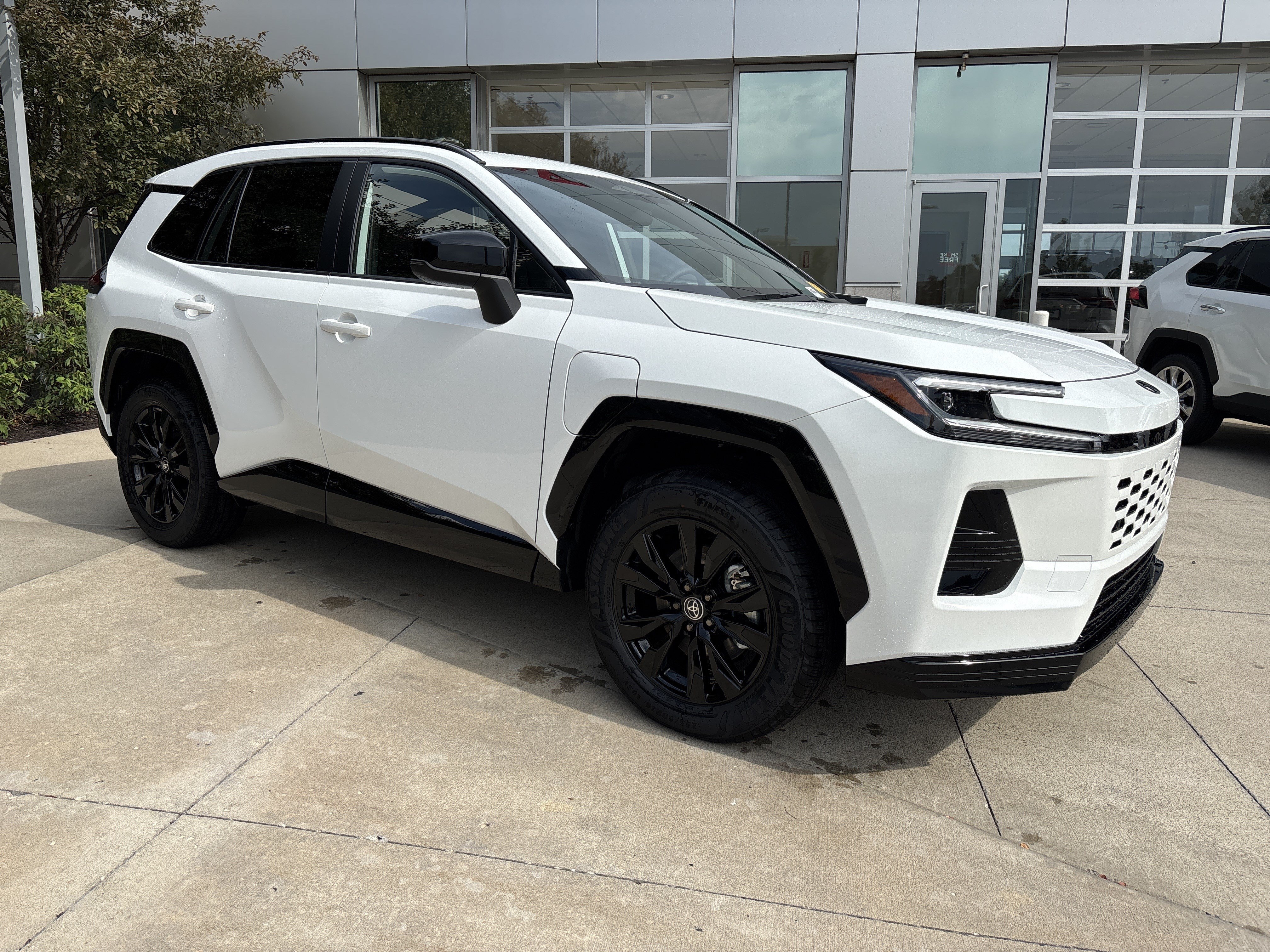 Used 2026 Toyota RAV4 SE AWD/4WD video 2