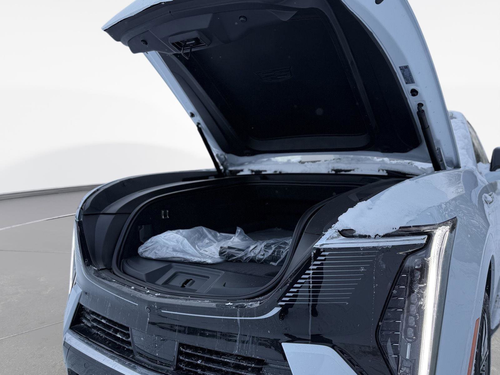 New 2026 Cadillac Escalade IQL Luxury image 10