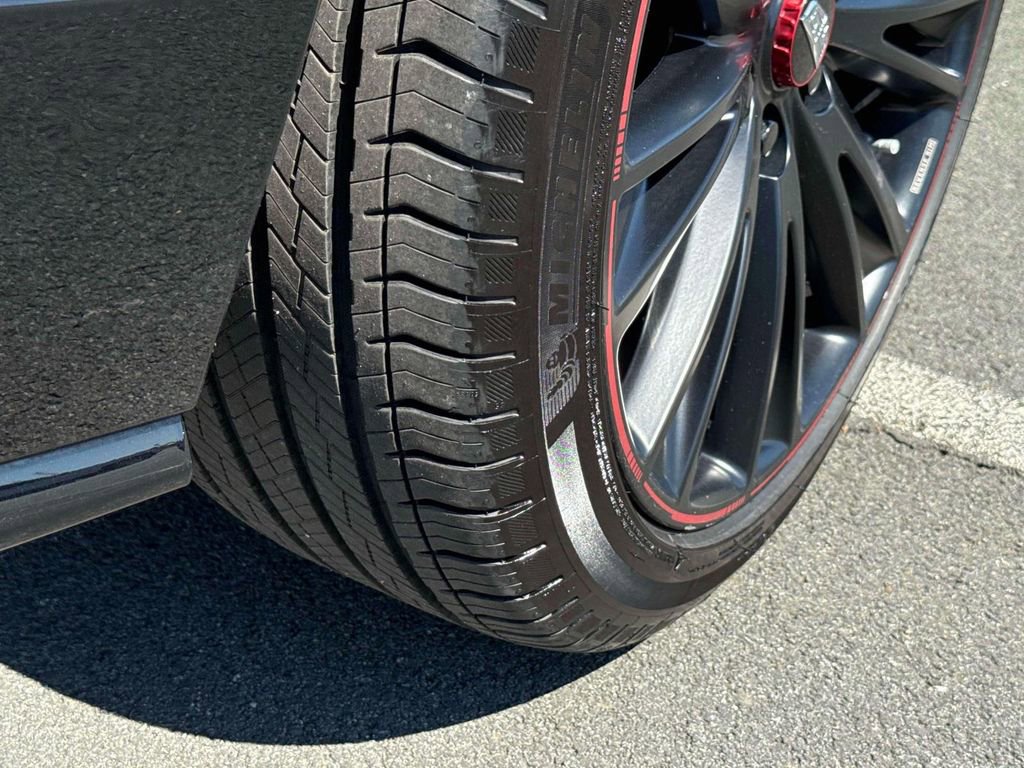 Used 2025 Cadillac Lyriq Sport w/ LPO, Red Accent Package image 17