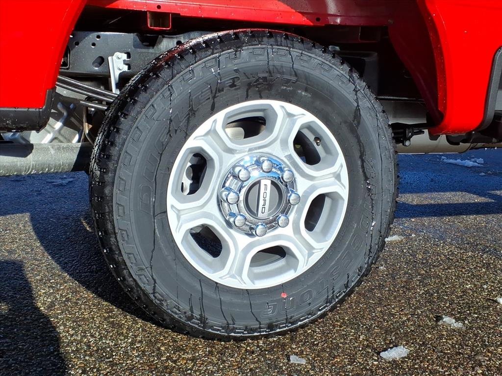 New 2026 Ford F250 XLT w/ FX4 Off-Road Package image 9