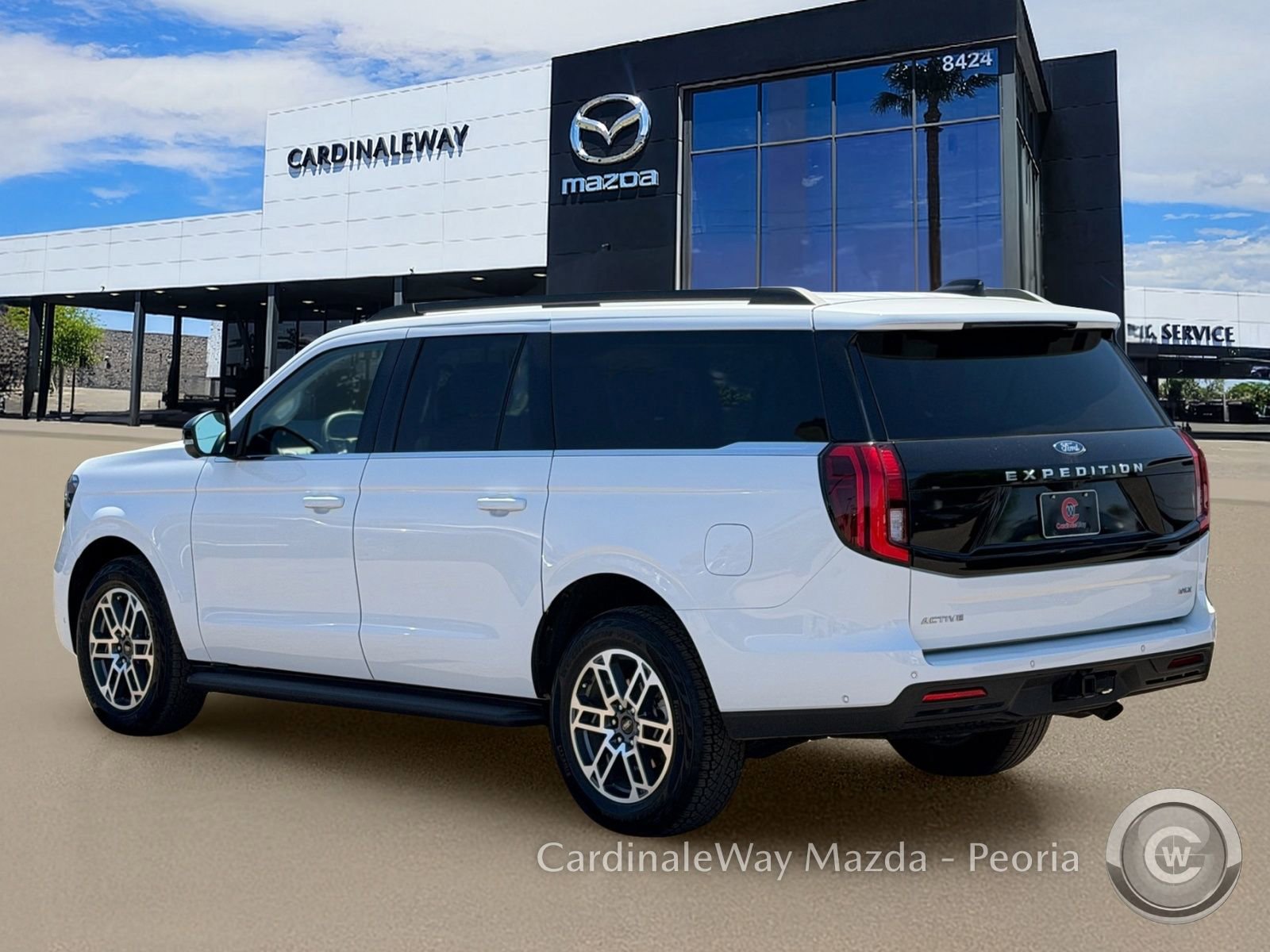 Used 2025 Ford Expedition Max Active AWD/4WD image 4