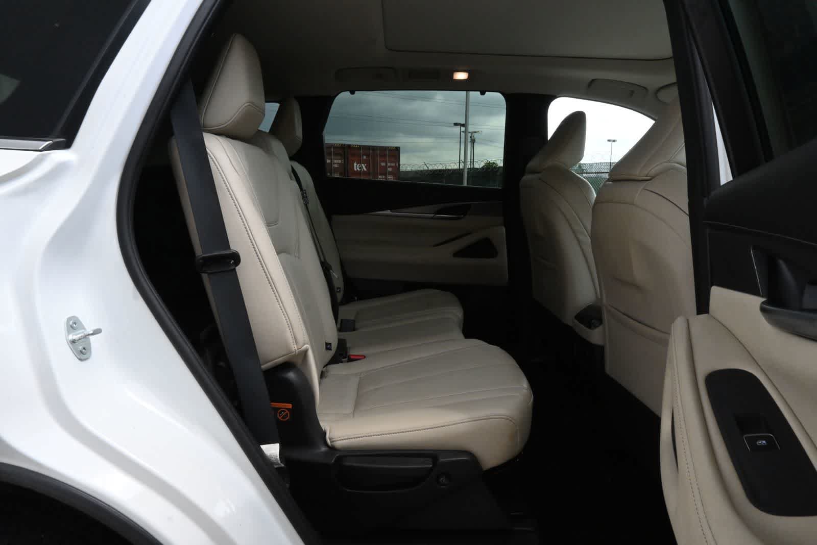 Certified 2023 INFINITI QX60 Luxe w/ Cargo Package AWD/4WD image 18