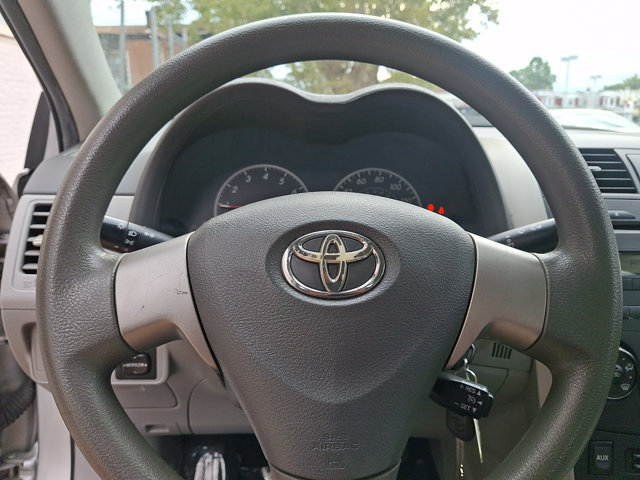 Used 2010 Toyota Corolla LE FWD image 17