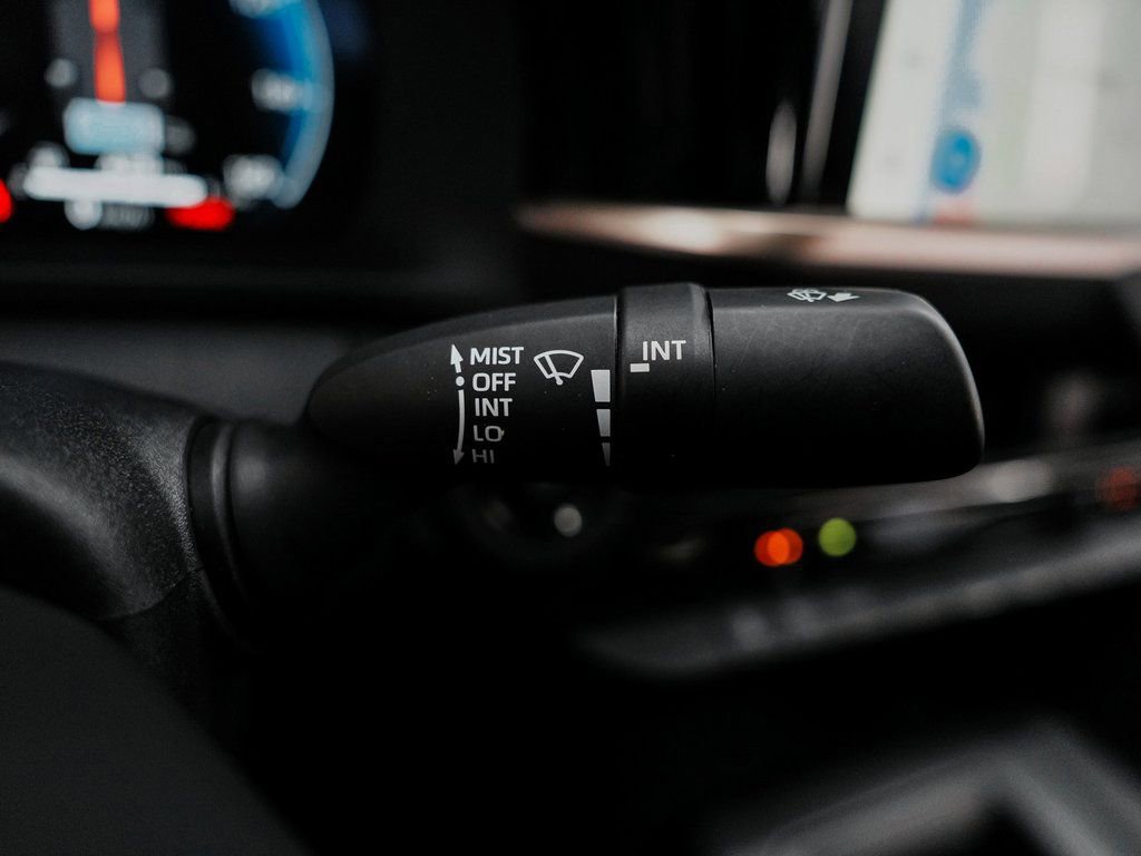 Used 2023 Toyota Crown XLE image 25