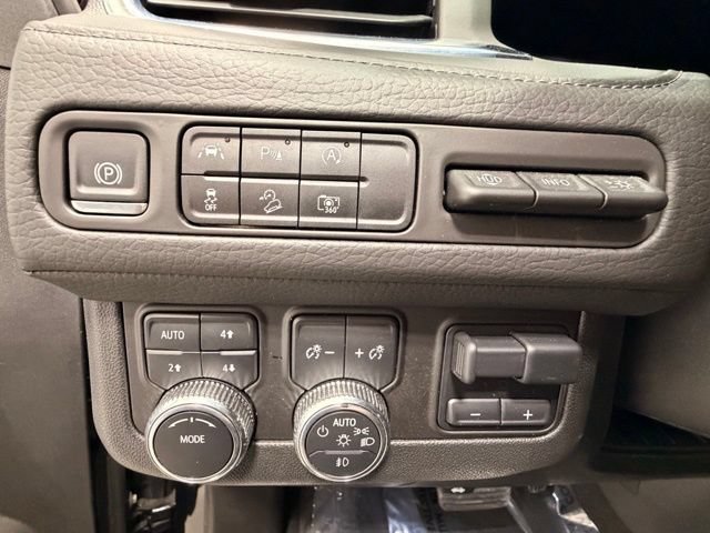 Used 2024 GMC Yukon Denali w/ Max Trailering Package AWD/4WD image 31
