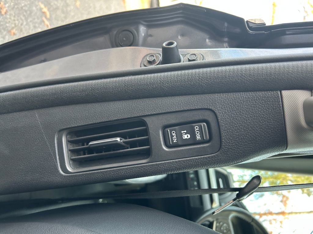 Used 2024 Honda Odyssey EX-L image 25