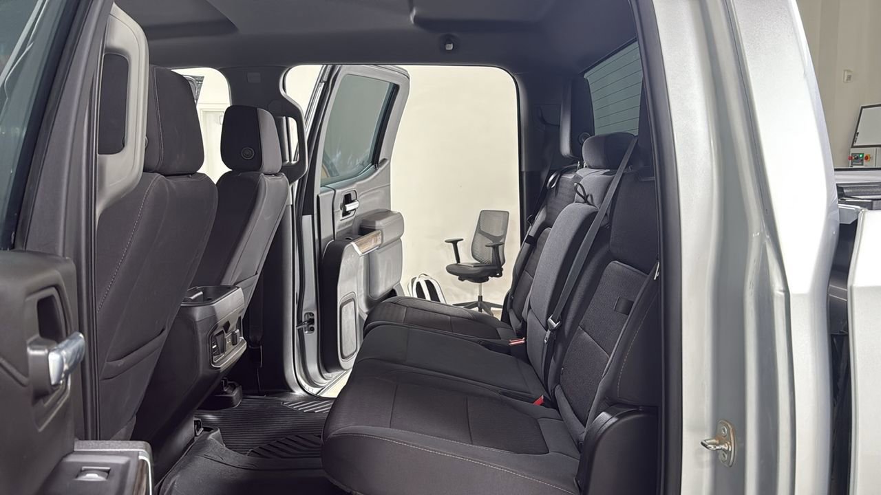 Used 2022 Chevrolet Silverado 1500 LT Trail Boss w/ Bed Protection Package image 15