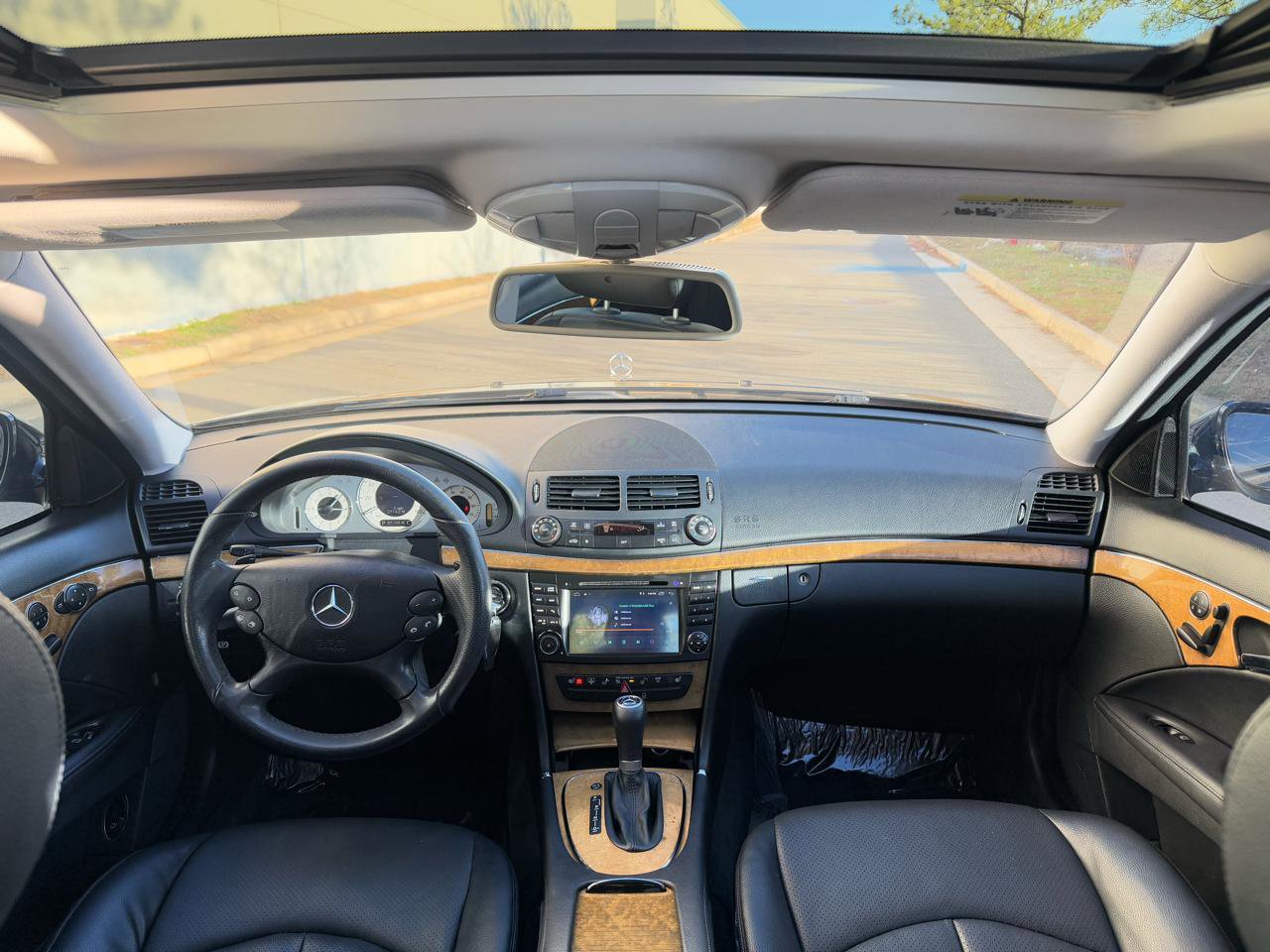 Used 2007 Mercedes-Benz E 350 4MATIC Sedan image 23