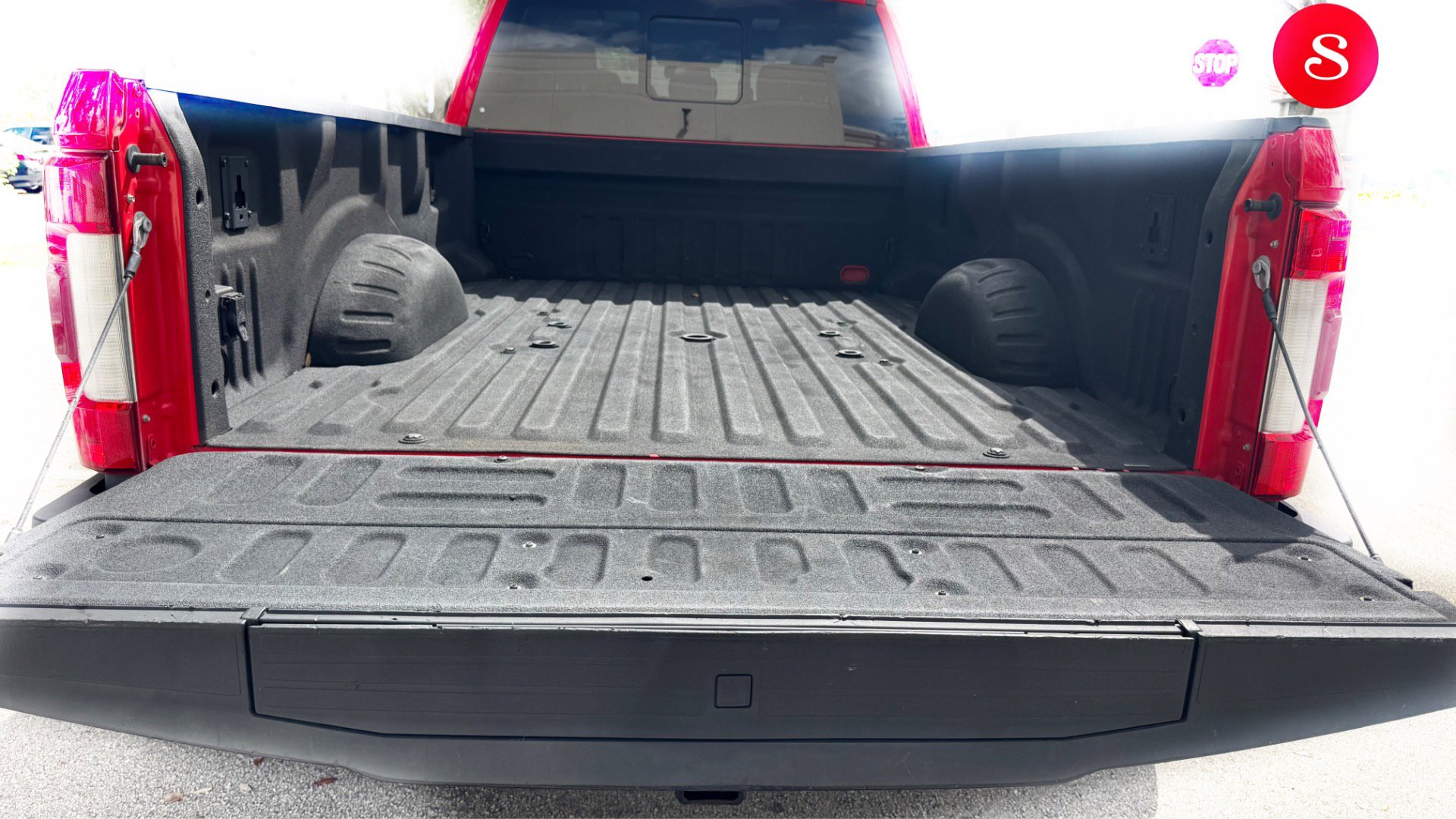 Used 2019 Ford F350 Lariat w/ Lariat Ultimate Package AWD/4WD image 7