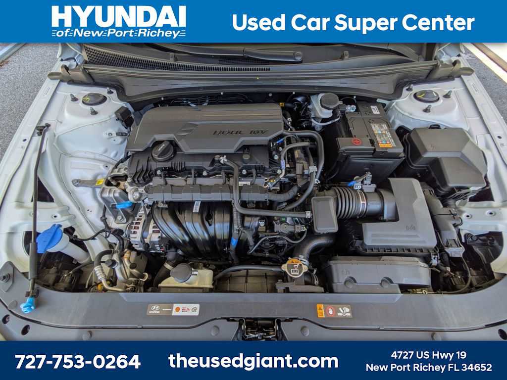 Used 2026 Hyundai Elantra Sport FWD image 12