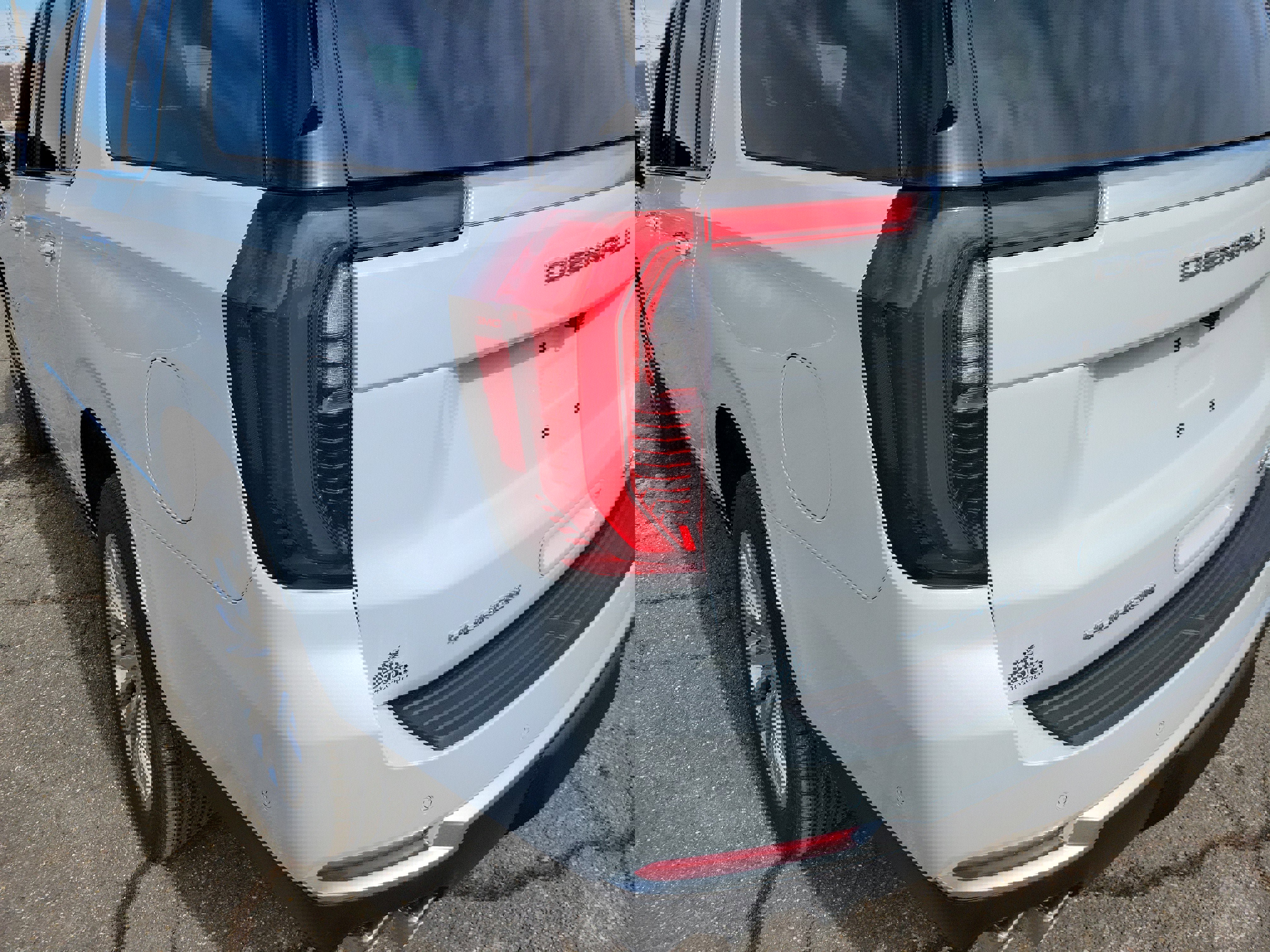 New 2026 GMC Yukon XL Denali w/ Sun & Power Step Package image 15