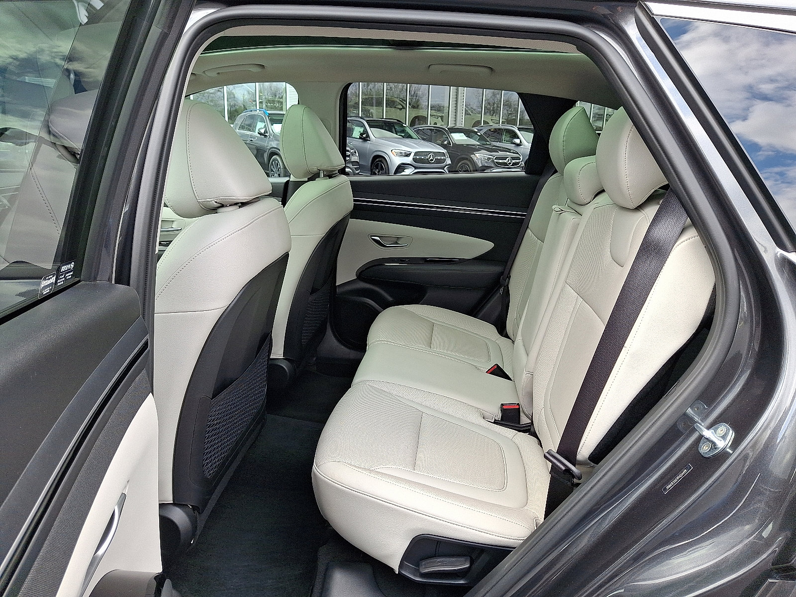 Used 2023 Hyundai Tucson Limited image 10