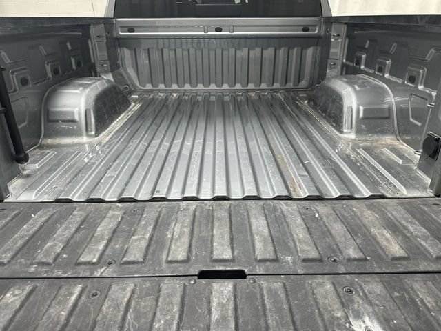 Used 2023 Chevrolet Silverado 1500 RST w/ Convenience Package II AWD/4WD image 16