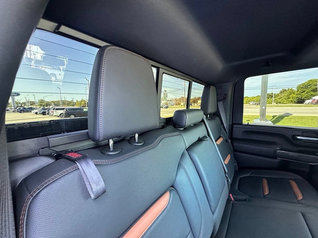 Used 2023 GMC Sierra 2500 AT4 w/ AT4 Preferred Package AWD/4WD image 28