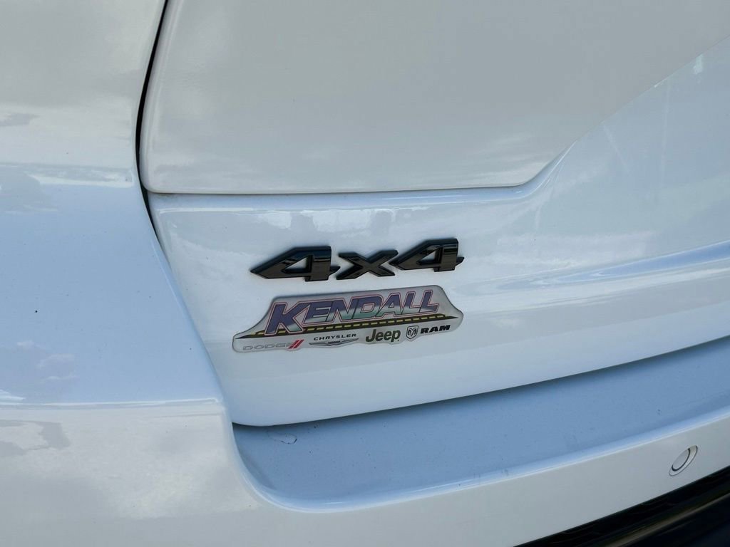 Certified 2024 Jeep Grand Cherokee Altitude image 31