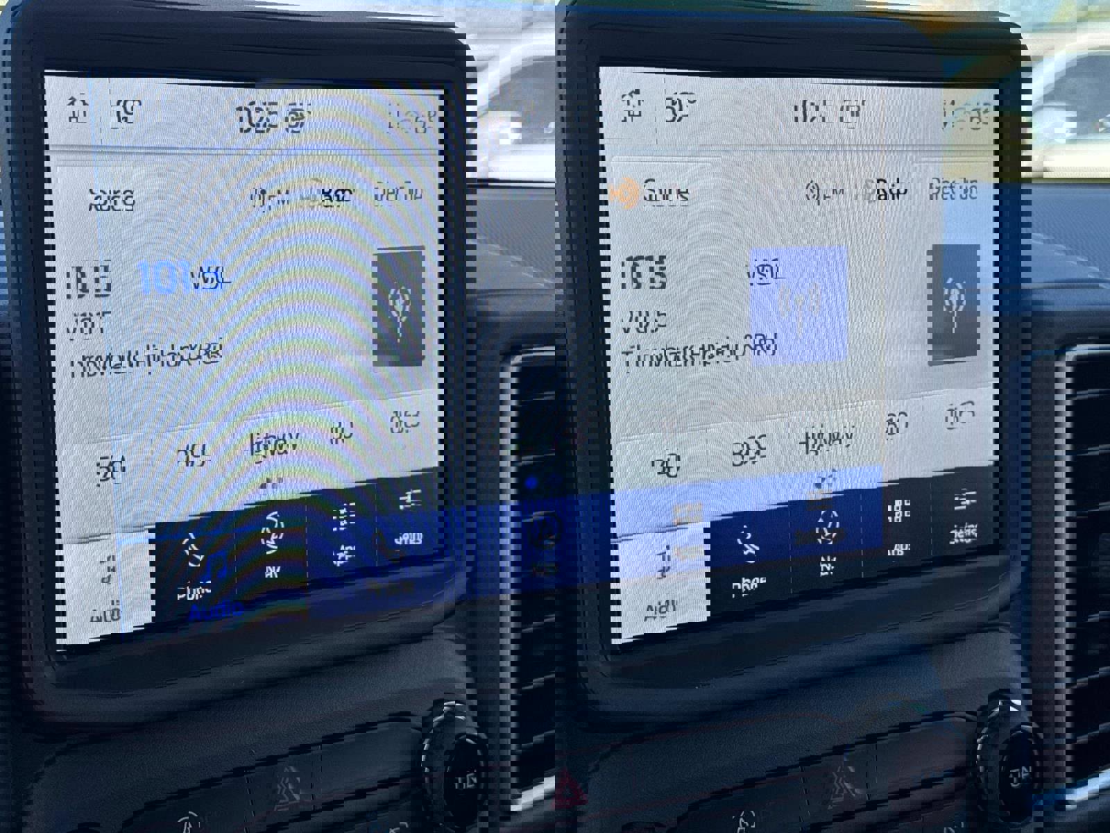 Used 2024 Ford Bronco Sport Outer Banks w/ Tech Package image 23