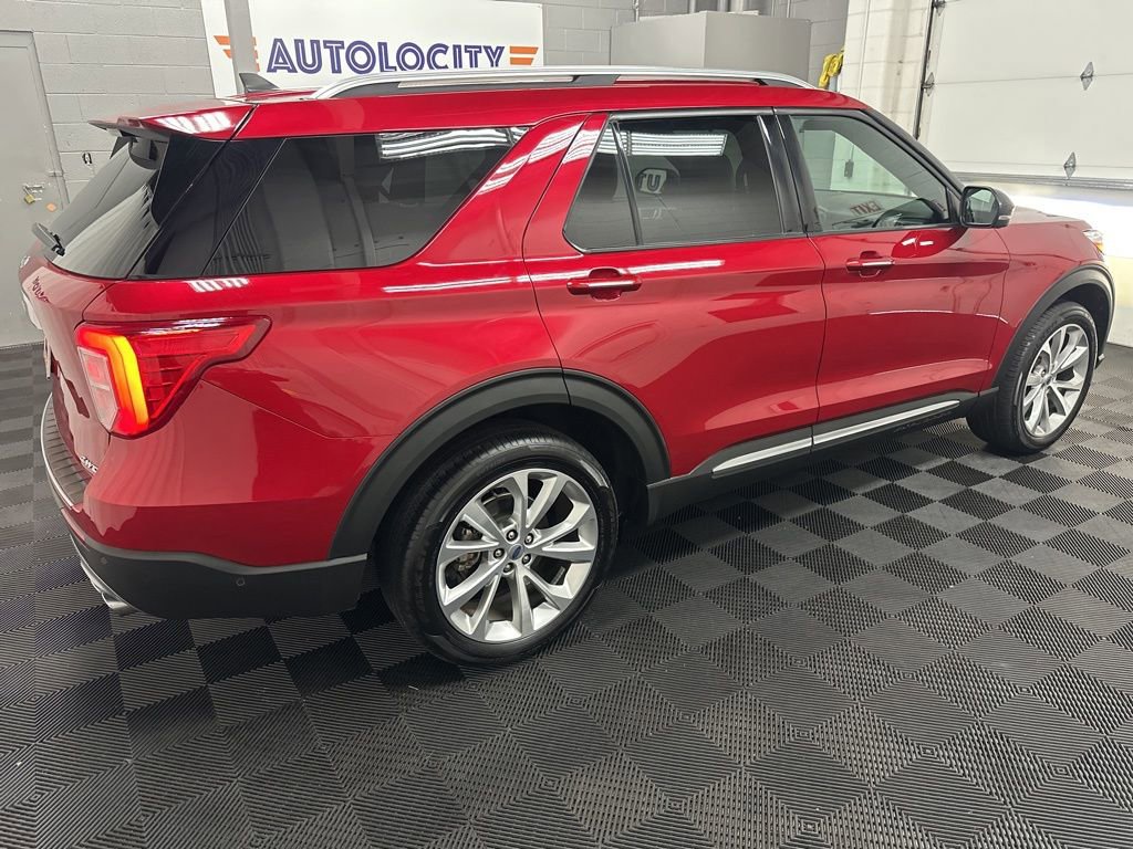 Used 2022 Ford Explorer Platinum w/ Equipment Group 601A AWD/4WD image 11