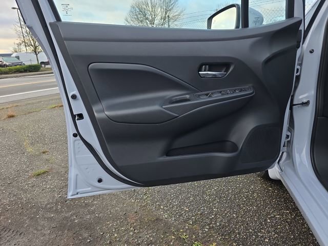 New 2025 Nissan Versa SV w/ Trunk Package image 15