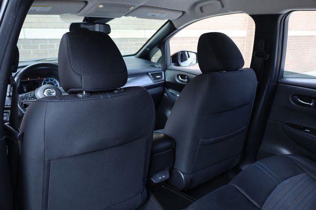 Used 2021 Nissan Leaf SV w/ SV Technology Package FWD image 17