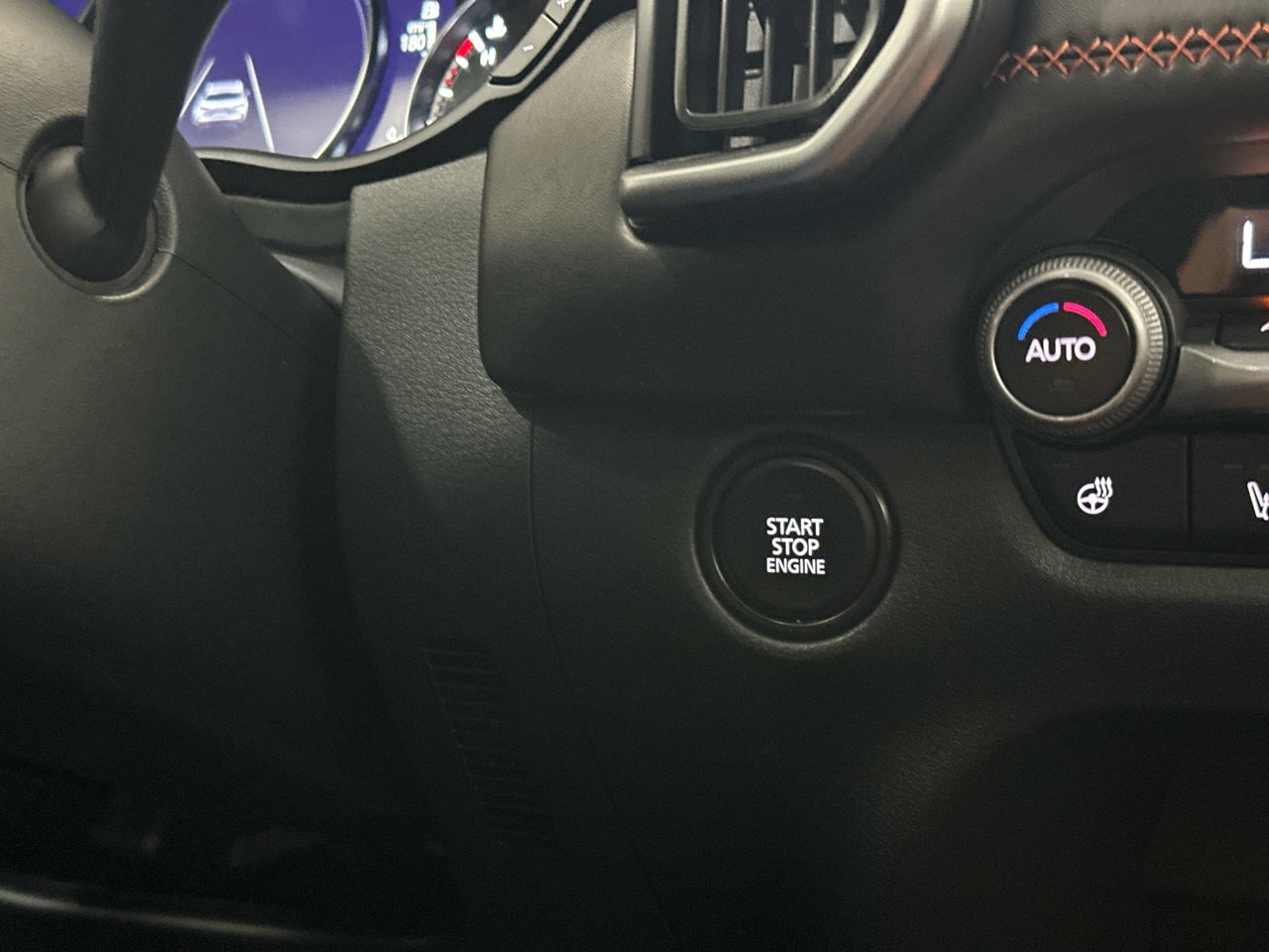 Certified 2025 MAZDA CX-50 Meridian Edition w/ Apex Package image 30