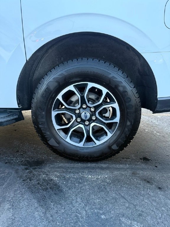 Used 2024 Ford Expedition Max XLT image 10