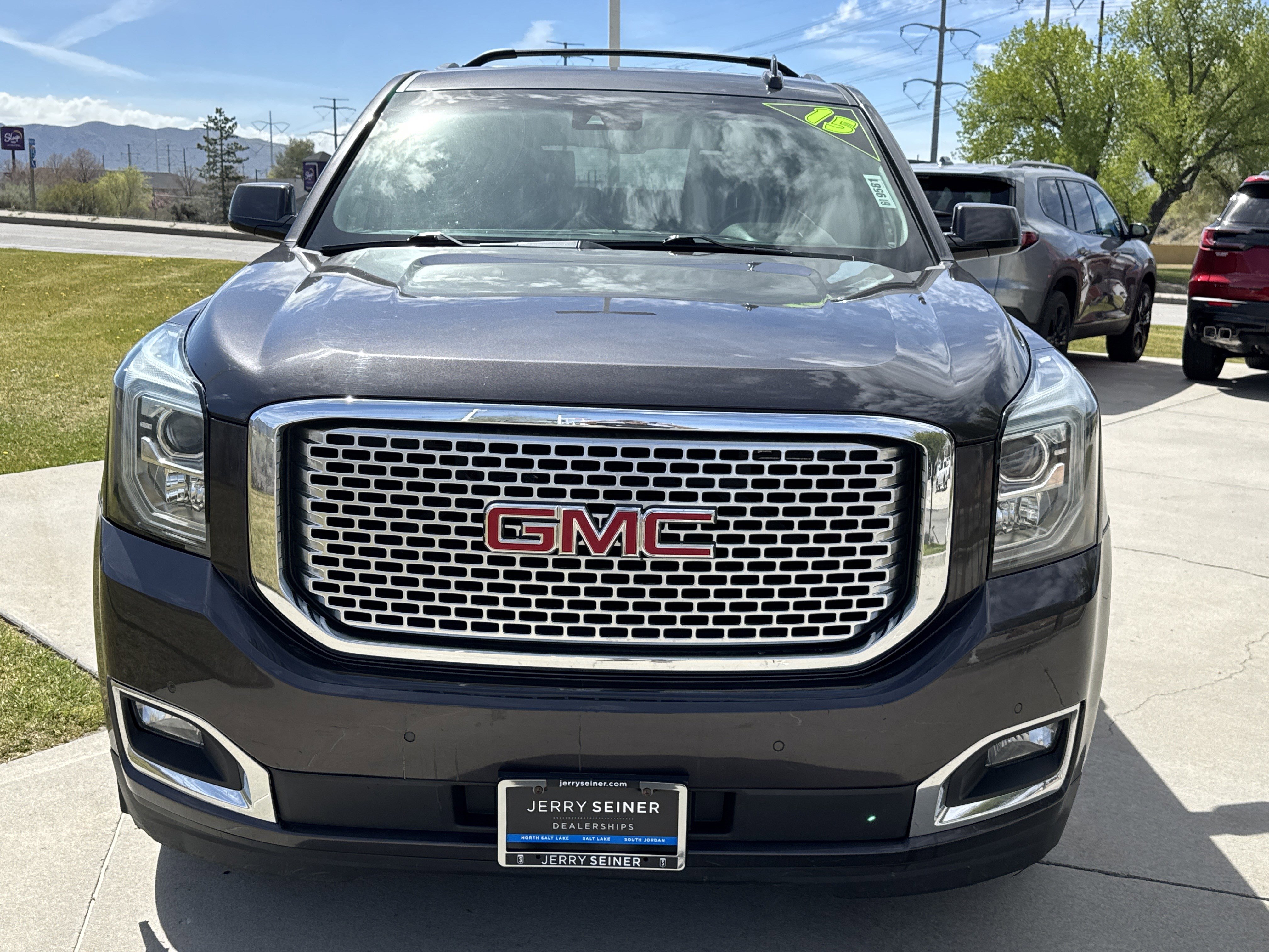 Used 2015 GMC Yukon Denali w/ Open Road Package image 10
