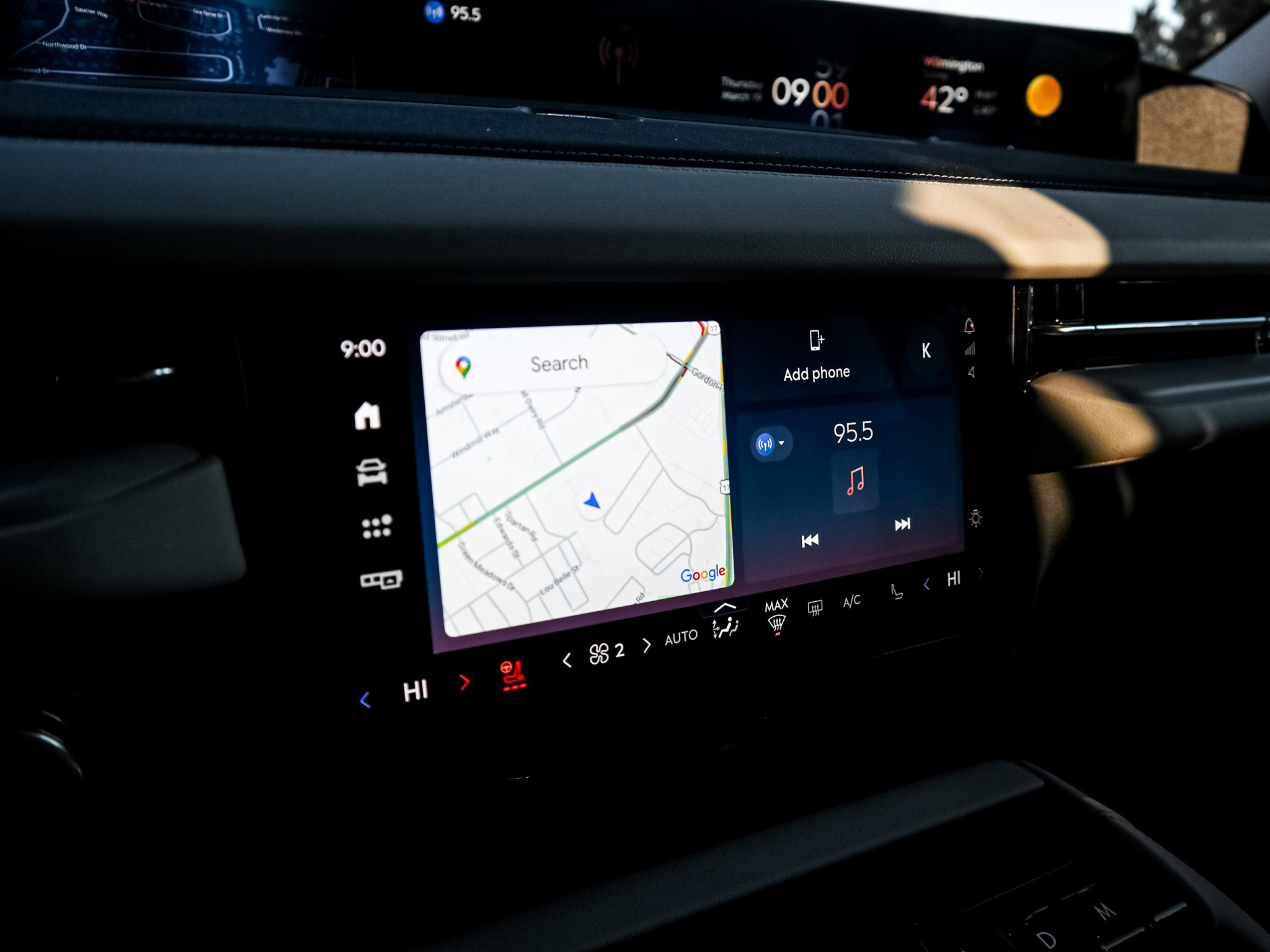 Used 2025 Lincoln Navigator Reserve image 23
