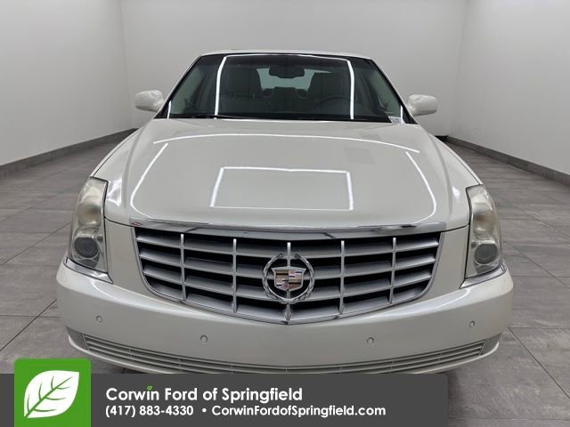 Used 2011 Cadillac DTS Luxury image 12