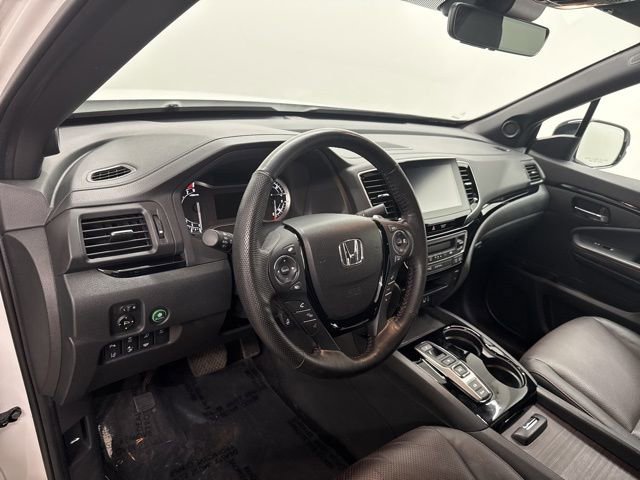 Certified 2023 Honda Ridgeline Black Edition image 17