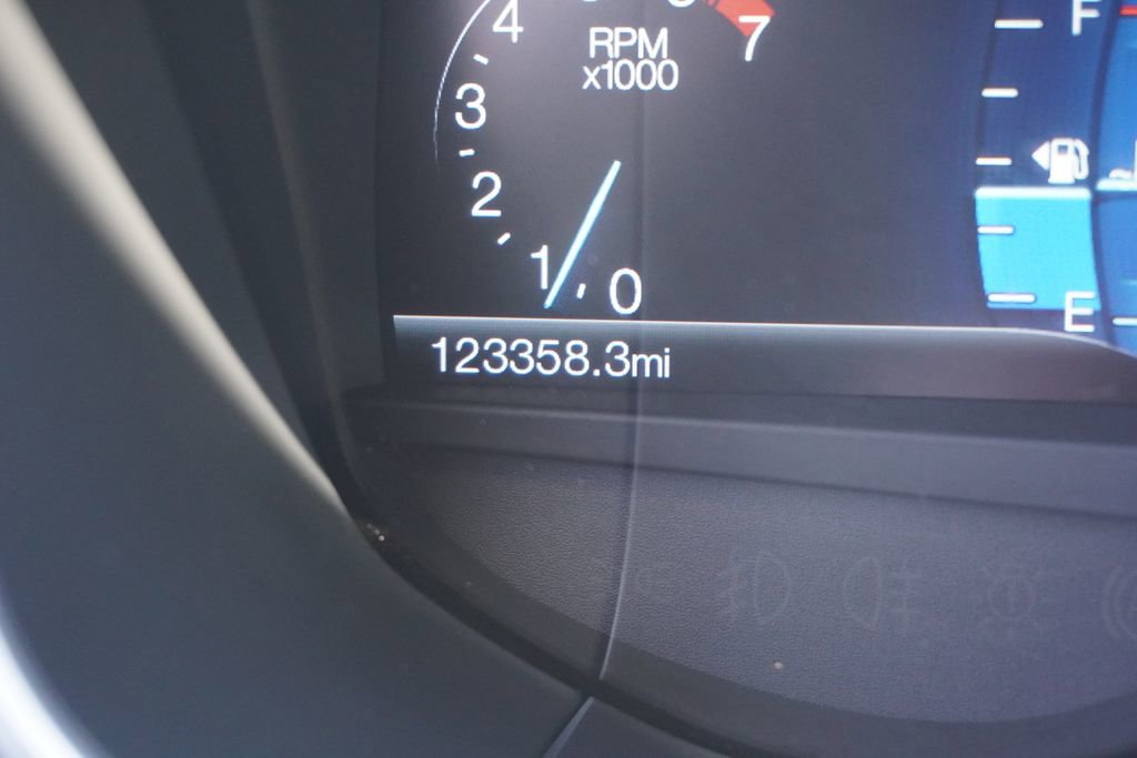 Used 2016 Ford Fusion SE FWD image 21