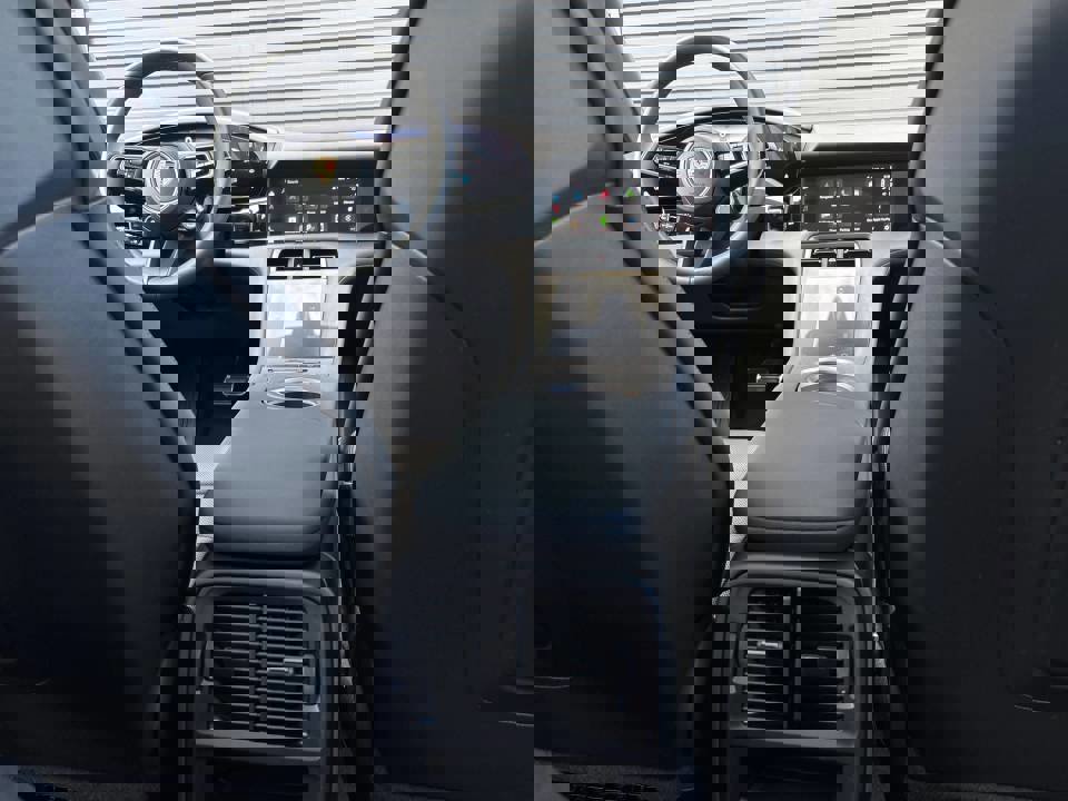 New 2025 Porsche Taycan image 19