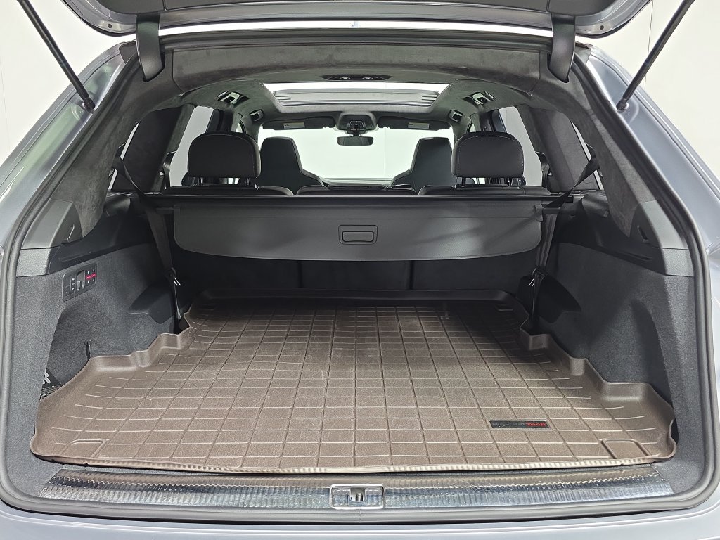 Used 2021 Audi SQ7 Prestige w/ Prestige Package AWD/4WD image 25
