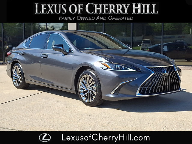 Certified 2025 Lexus ES 300h w/ Technology Package