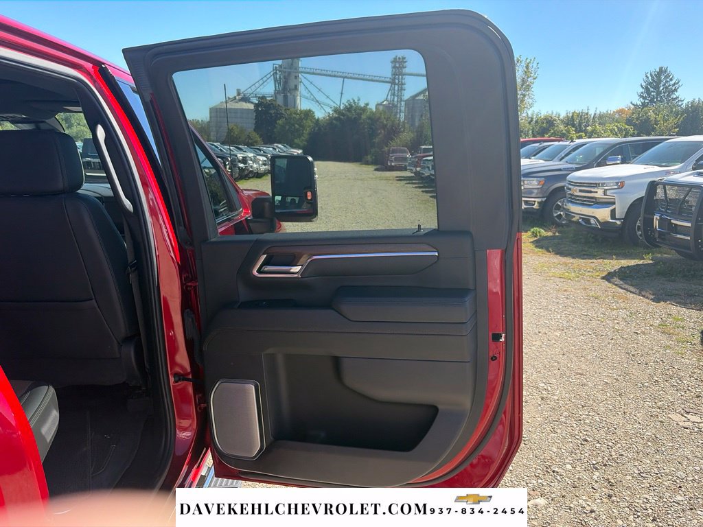Used 2025 Chevrolet Silverado 3500 High Country w/ High Country Premium Package AWD/4WD image 24