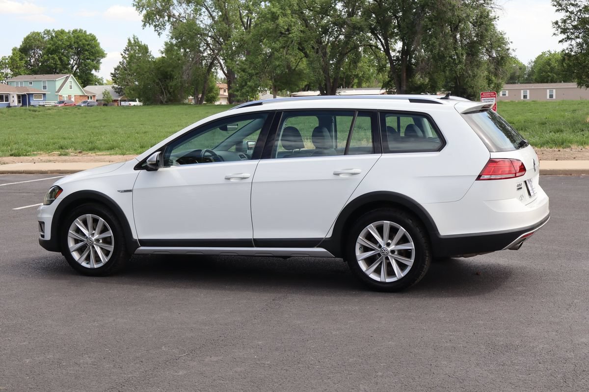 Used 2018 Volkswagen Golf Alltrack S AWD/4WD image 8