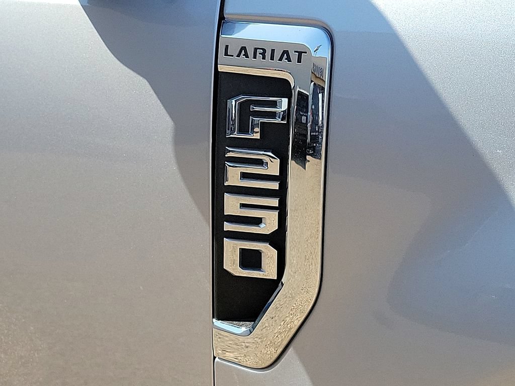 Used 2021 Ford F250 Lariat w/ Lariat Value Package AWD/4WD image 16