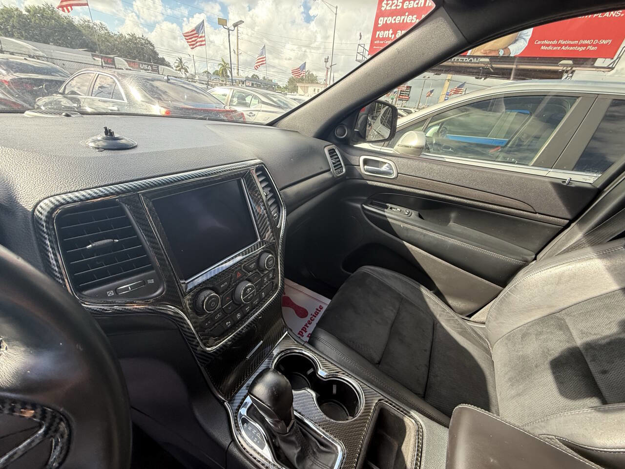 Used 2018 Jeep Grand Cherokee Laredo image 9